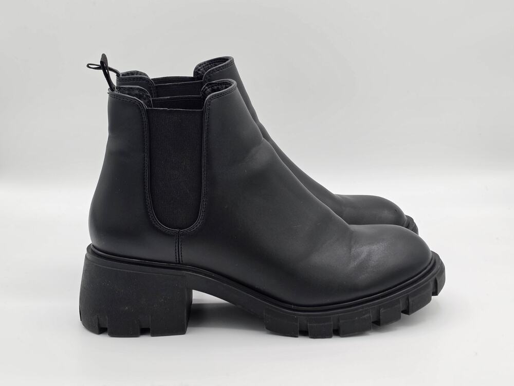Steve Madden Hamlet Women’s Size 9 Black Chelsea Boots Chunky Lug Platform Ankle